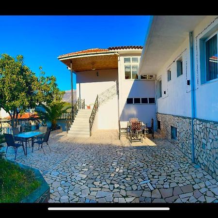 Gjirokastër Villa Braho מראה חיצוני תמונה